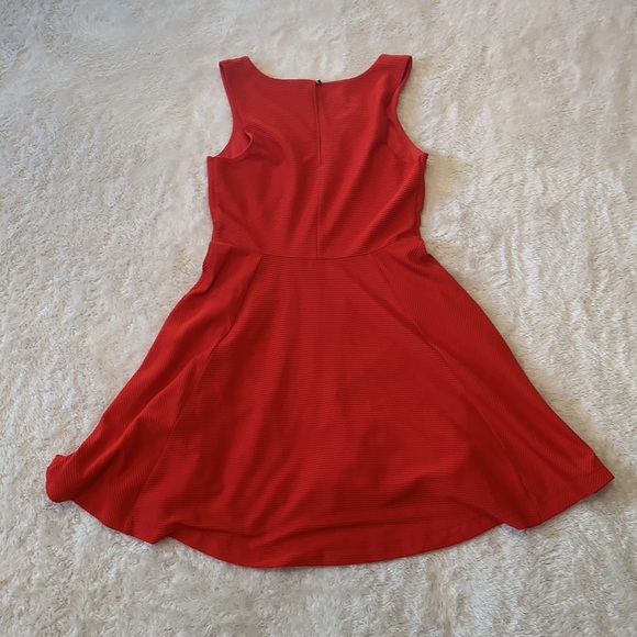 xFBx Express red fit & flare dress, small - Picture 9 of 9